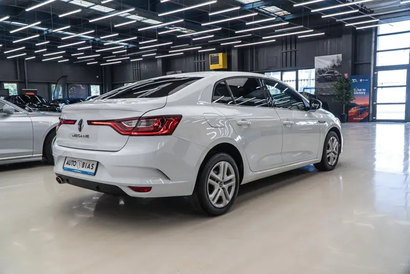 Renault Megane — Poza 7