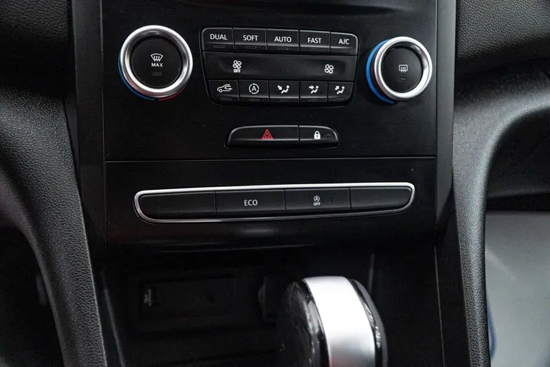 Renault Megane — Poza 11