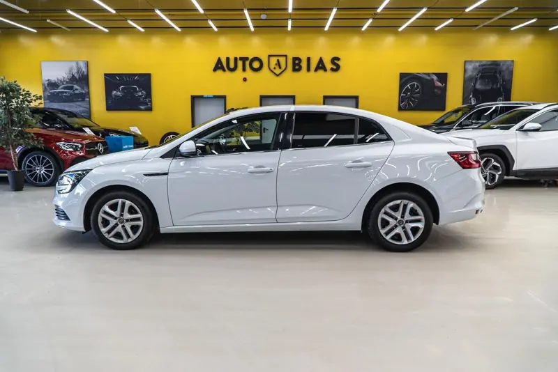 Renault Megane — Poza 16