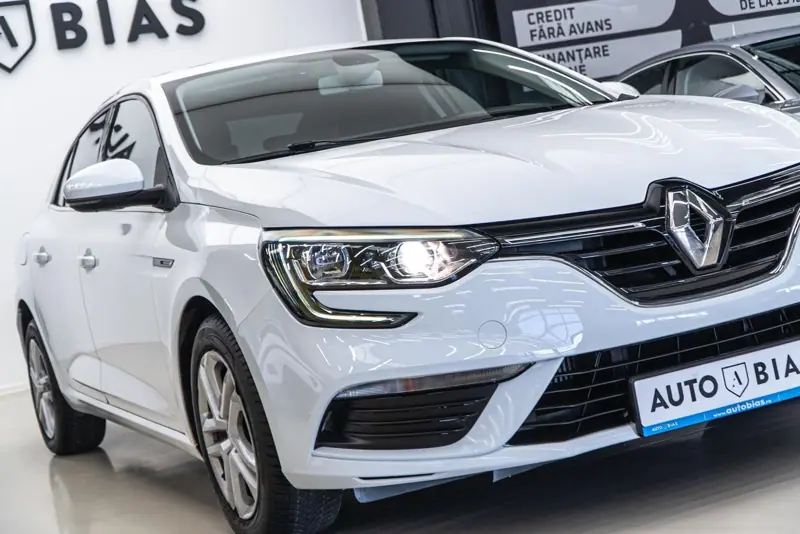 Renault Megane — Poza 28