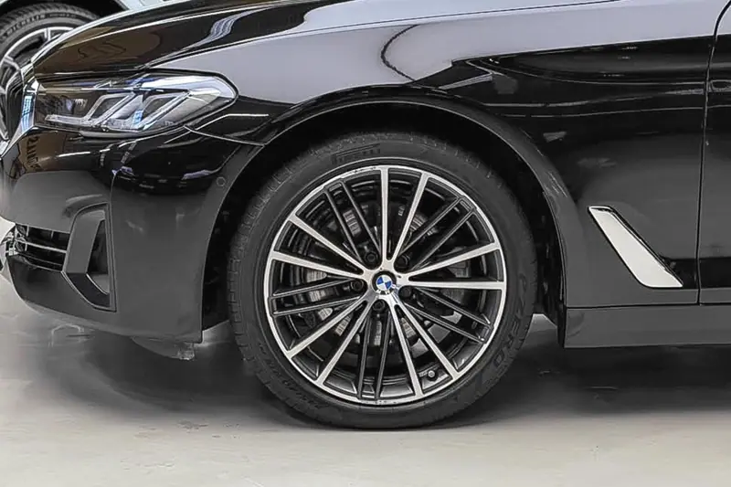 BMW Seria 5 — Poza 40