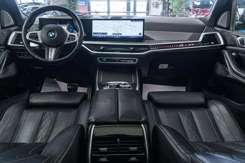 BMW X7 — Poza 24