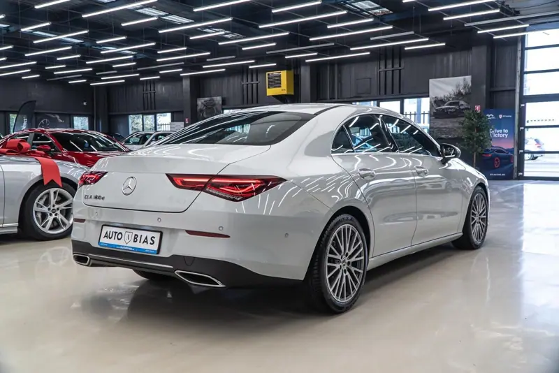 Mercedes-Benz CLA 180 — Poza 7
