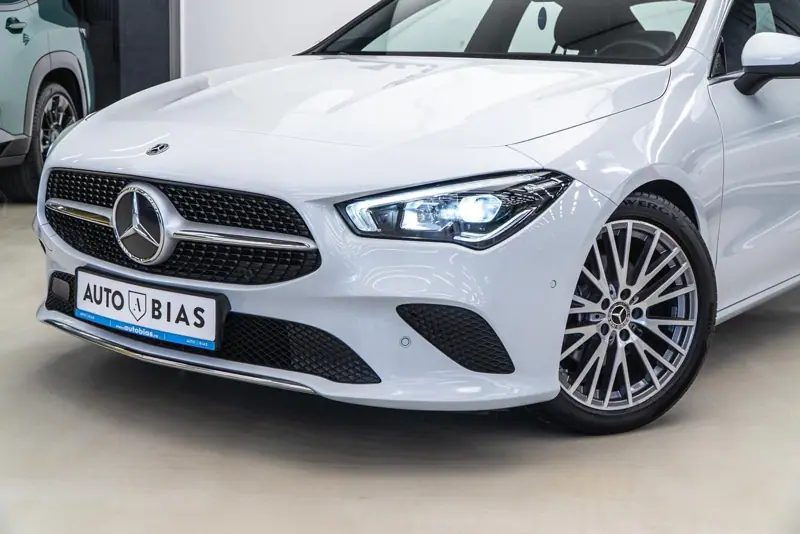 Mercedes-Benz CLA 180 — Poza 10