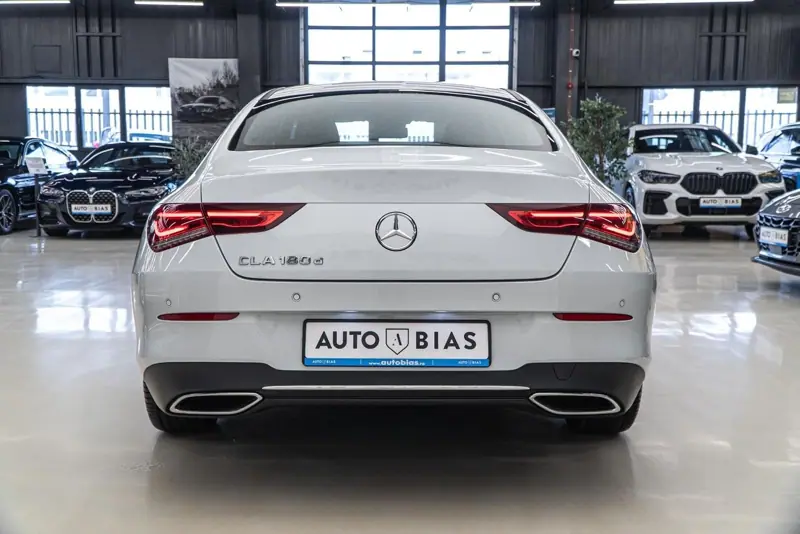 Mercedes-Benz CLA 180 — Poza 25