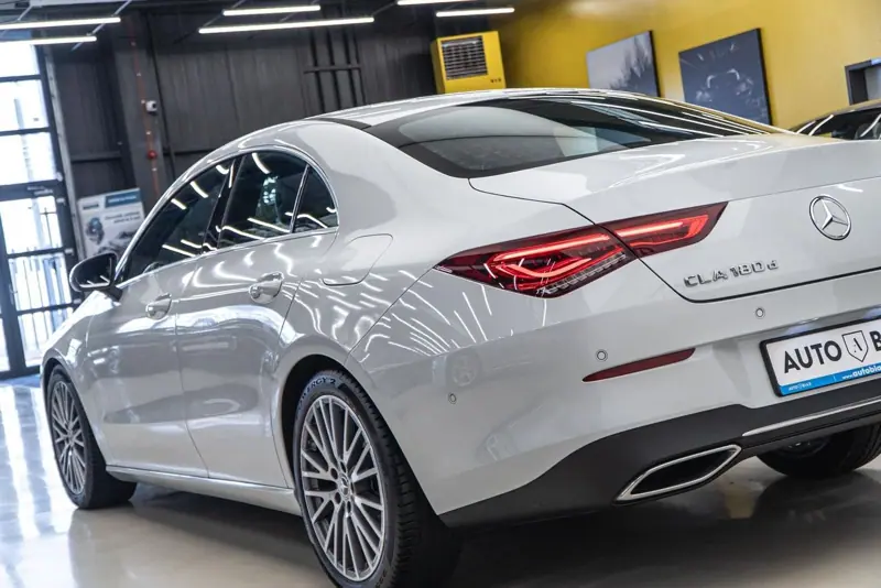 Mercedes-Benz CLA 180 — Poza 31