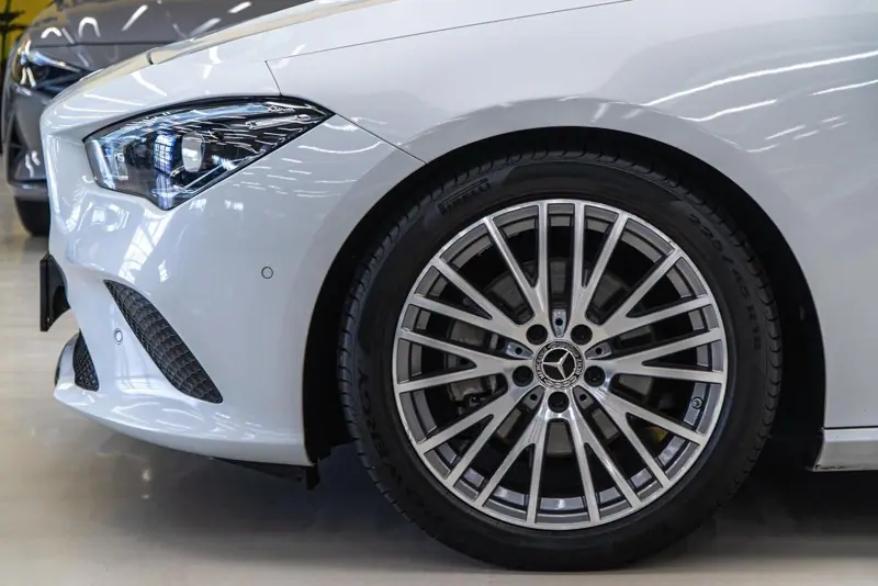 Mercedes-Benz CLA 180 — Poza 40