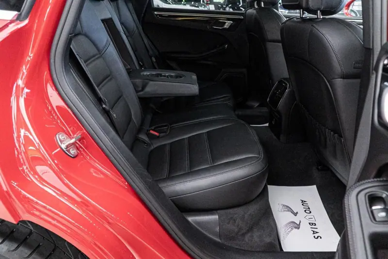 Porsche Macan — Poza 8