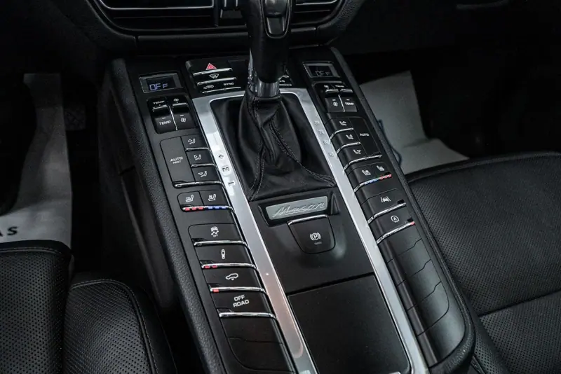 Porsche Macan — Poza 11