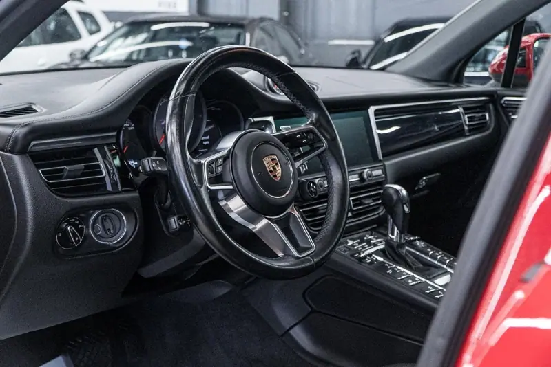 Porsche Macan — Poza 14