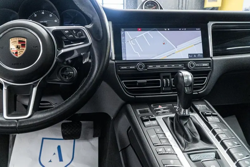 Porsche Macan — Poza 29