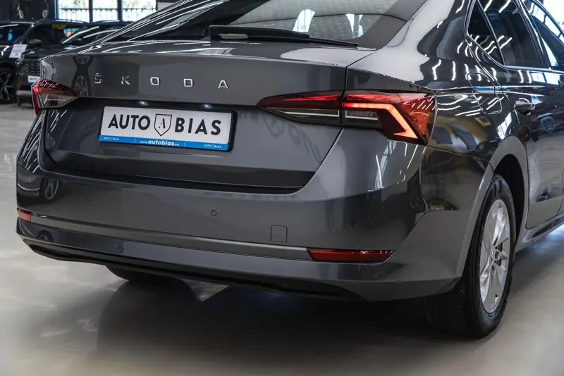 Skoda Octavia — Poza 13