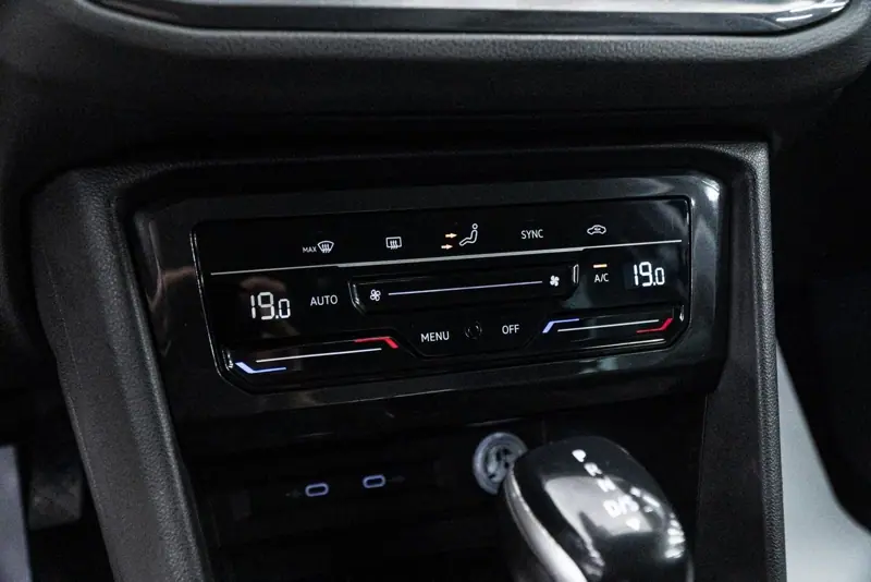 Volkswagen Tiguan — Poza 11