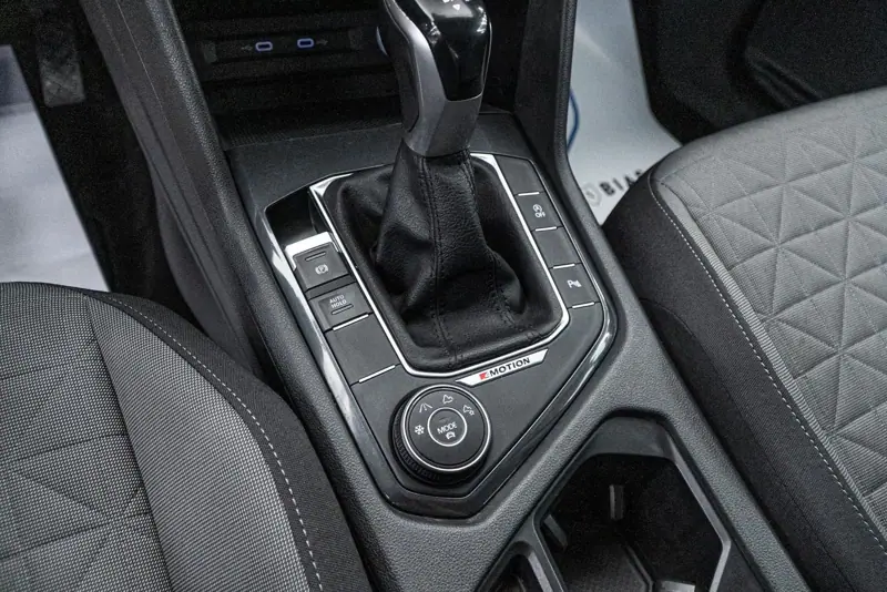 Volkswagen Tiguan — Poza 17