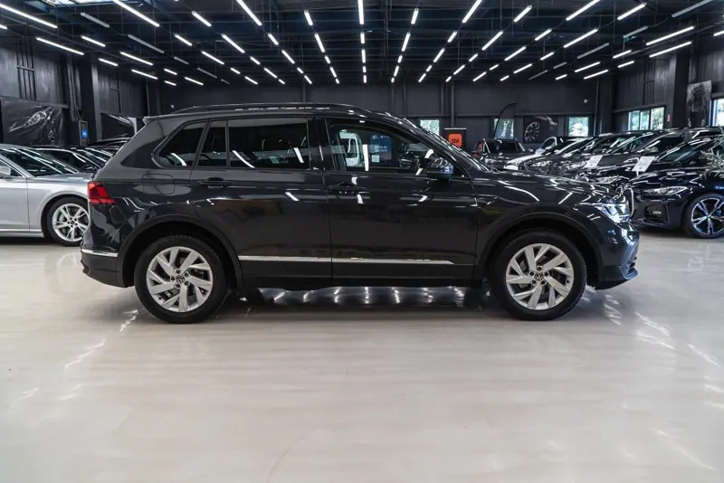 Volkswagen Tiguan — Poza 19