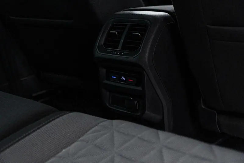 Volkswagen Tiguan — Poza 20
