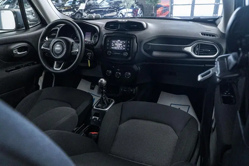 Jeep Renegade — Poza 2