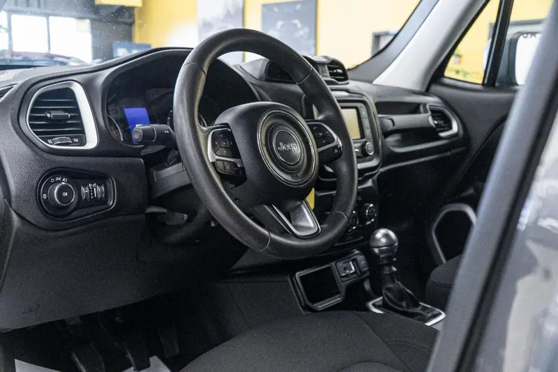 Jeep Renegade — Poza 6