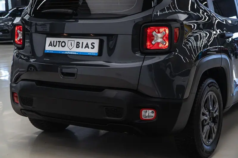 Jeep Renegade — Poza 13
