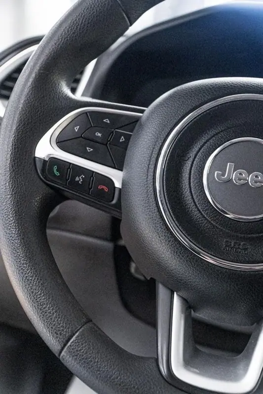 Jeep Renegade — Poza 14
