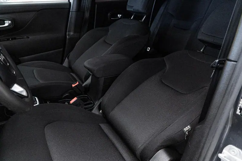 Jeep Renegade — Poza 17