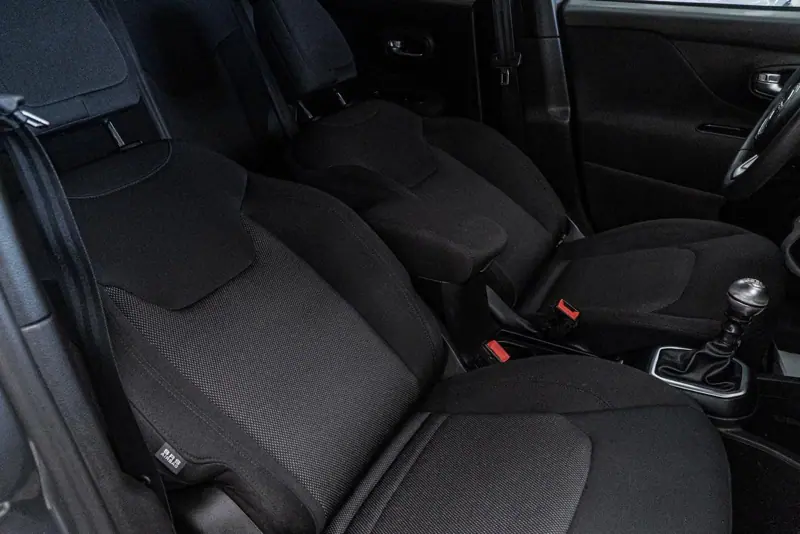 Jeep Renegade — Poza 30