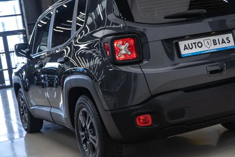 Jeep Renegade — Poza 31