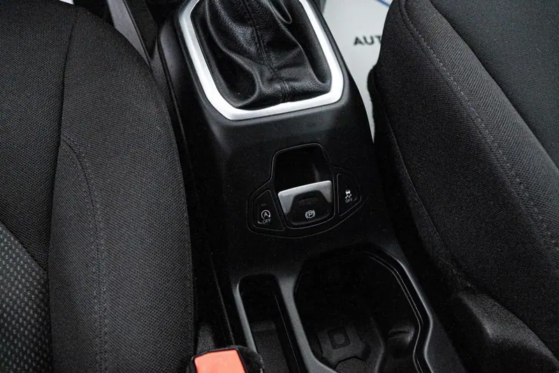 Jeep Renegade — Poza 36