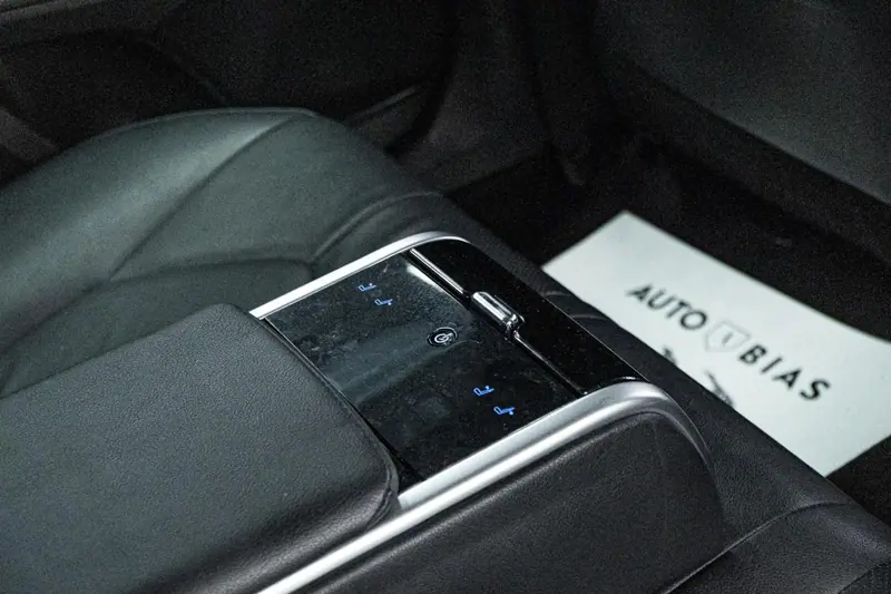 Toyota Camry — Poza 11