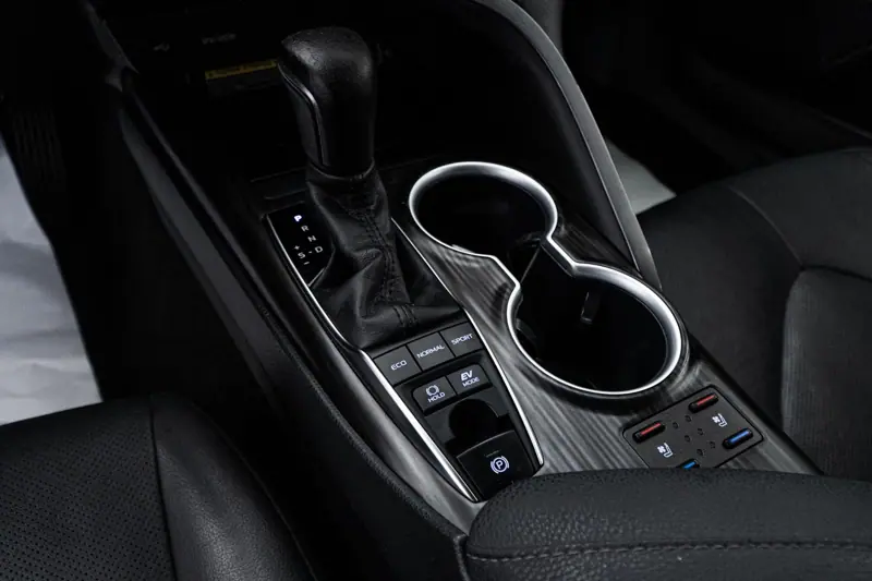 Toyota Camry — Poza 15
