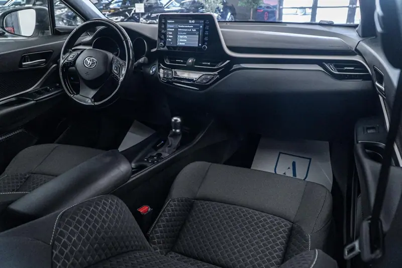 Toyota C-HR — Poza 2