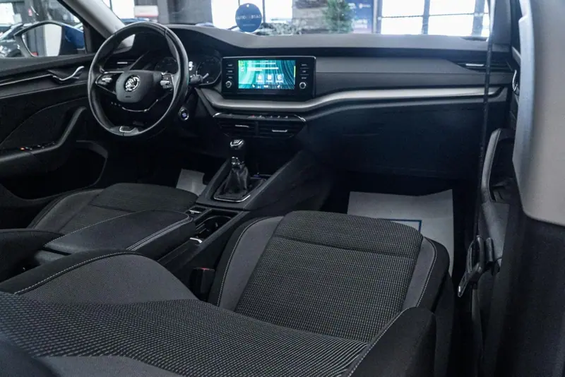 Skoda Octavia — Poza 2