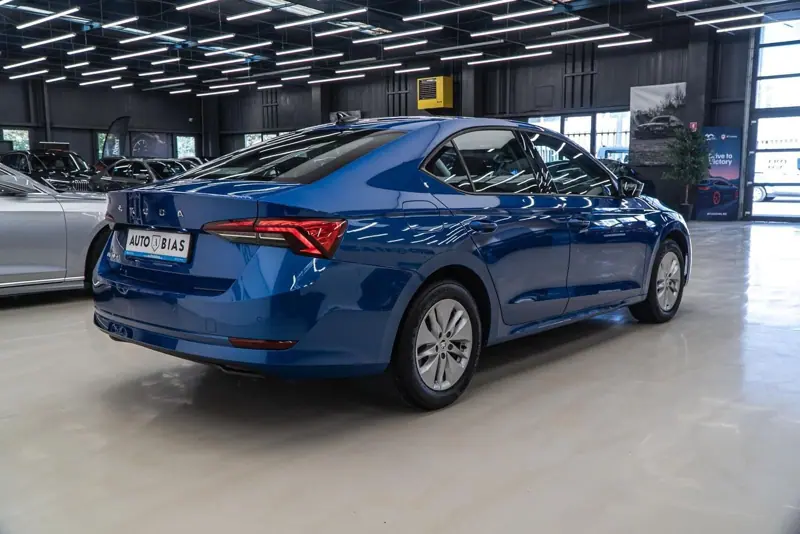 Skoda Octavia — Poza 7