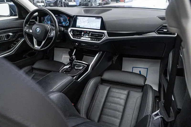 BMW Seria 3 — Poza 2