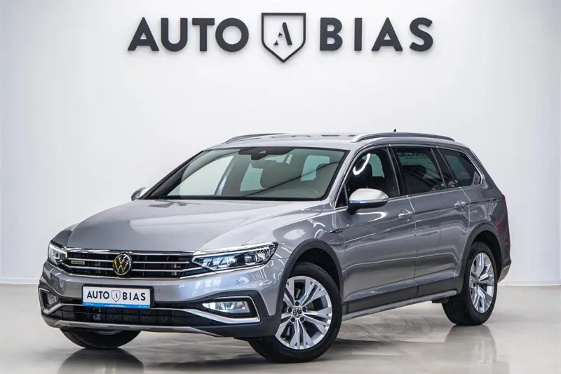 Volkswagen Passat Alltrack 2022 — poza 1