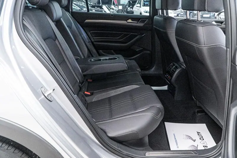 Volkswagen Passat Alltrack — Poza 8
