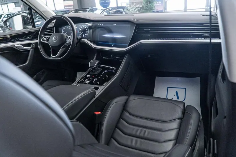 Volkswagen Touareg — Poza 2
