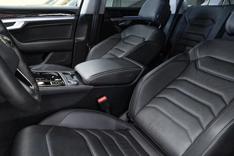 Volkswagen Touareg — Poza 11
