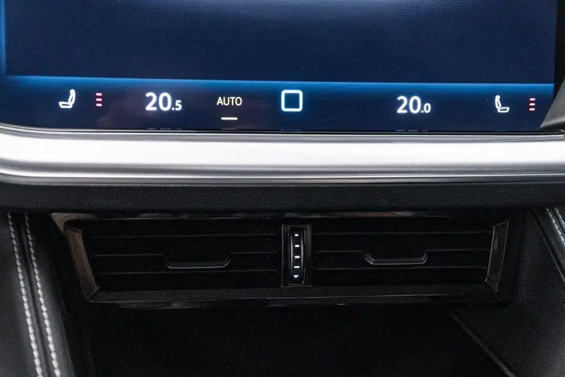 Volkswagen Touareg — Poza 30