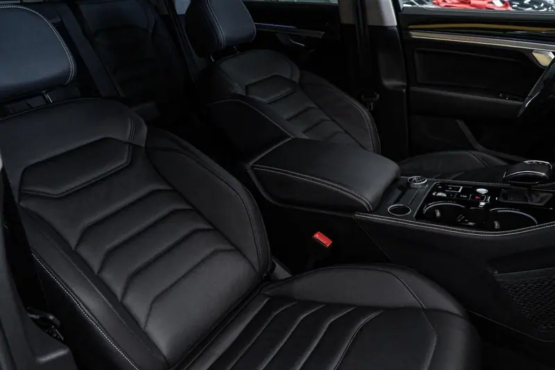 Volkswagen Touareg — Poza 39