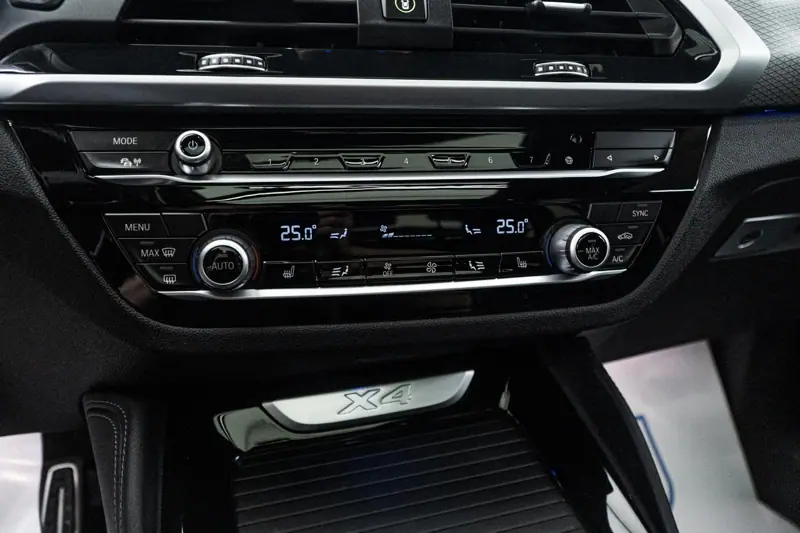 BMW X4 — Poza 32