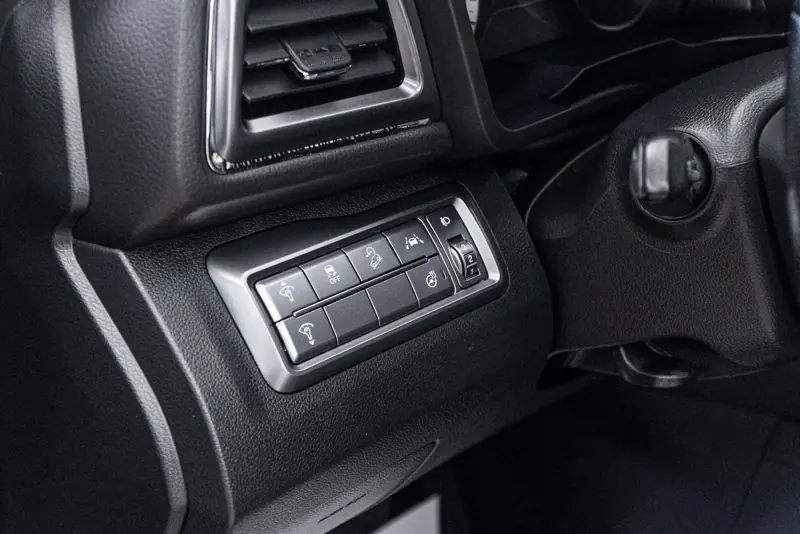 SsangYong Tivoli — Poza 14