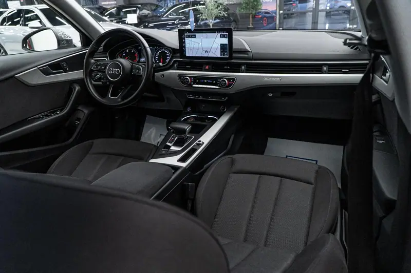 Audi A4 Limuzina — Poza 2