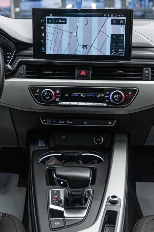 Audi A4 Limuzina — Poza 4
