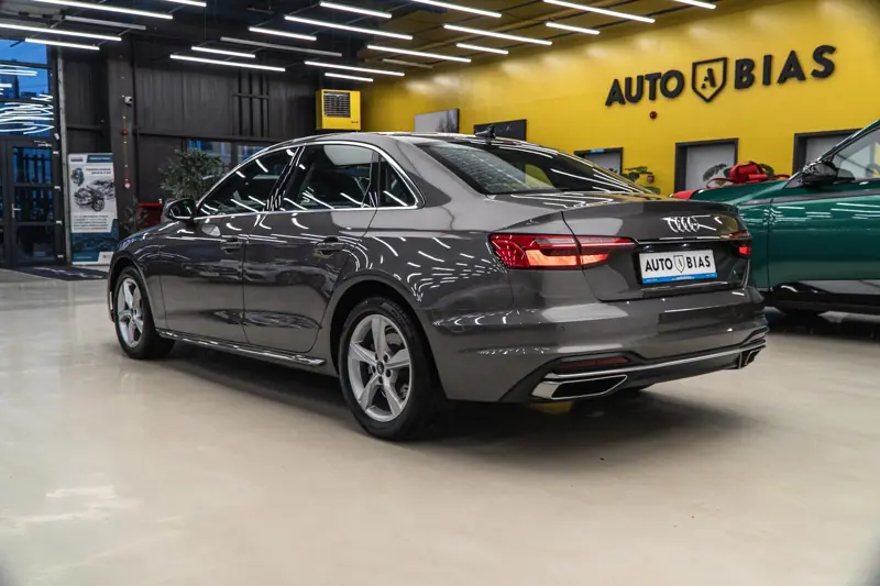 Audi A4 Limuzina — Poza 7