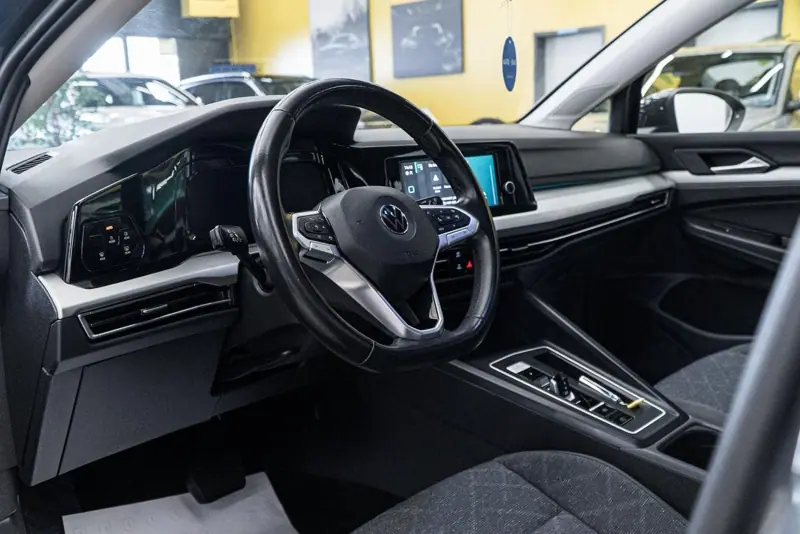 Volkswagen Golf — Poza 6