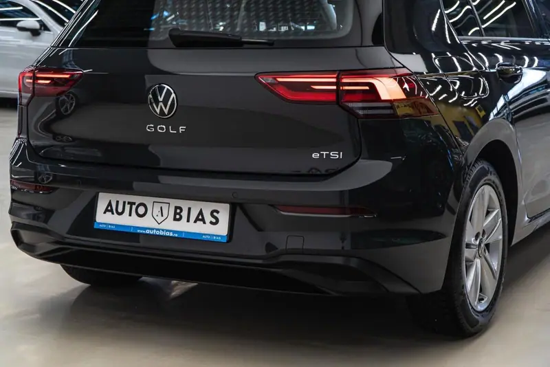 Volkswagen Golf — Poza 13