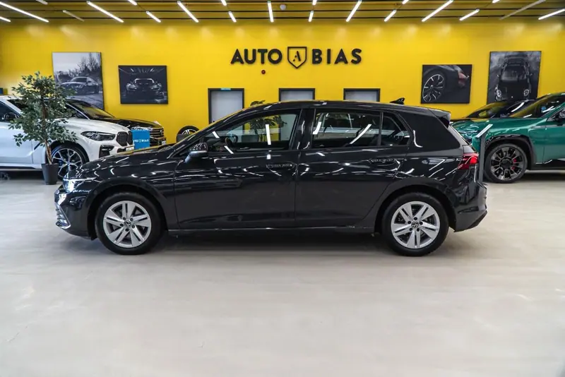 Volkswagen Golf — Poza 16