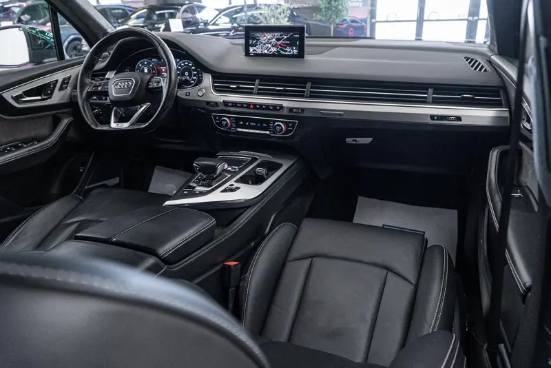 Audi Q7 — Poza 2