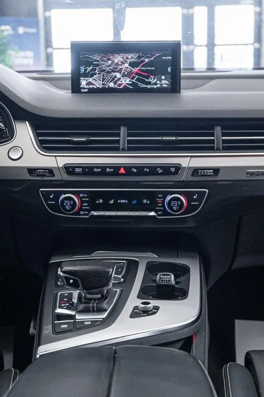 Audi Q7 — Poza 4